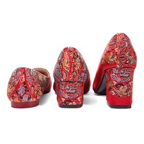  Chinese style retro classic Xiuhe wedding shoes thick-heeled embroidered high heels fine-heeled pointed small size red womens single shoes new