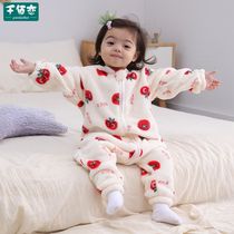 Japanese windproof pajamas baby carry sleeping bag autumn winter 2020 extended warm style dual-use split leg autumn winter god