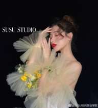 Photo studio exaggerated shape long gloves Make-up stylist works with gloves Bride wedding photo gloves