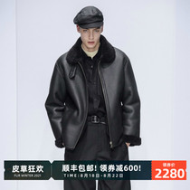  2020 winter new imported Merino fur one-piece leather mens short lapel catwalk fur coat trend
