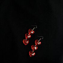 MOR hand made by Japan and South Korea triple string love hypoallergenic earrings long acrylic peach heart soft girl cute ear clip