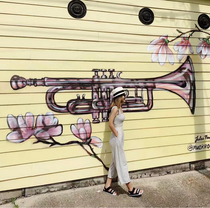  Xue Jingling photographed in the United States accepts micro-flaws by default does not return does not change