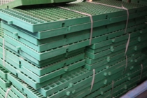 Green pp foot pedal 900*300 600*350*30 acid and alkali resistant grid plate pedestrian walkway grid plate