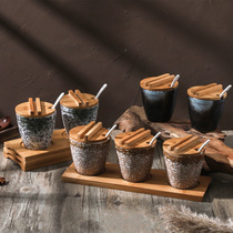 Ceramic seasoning jar with spoon lid creative Japanese seasoning box bottle small water tank hotel restaurant oil salt chili jar home