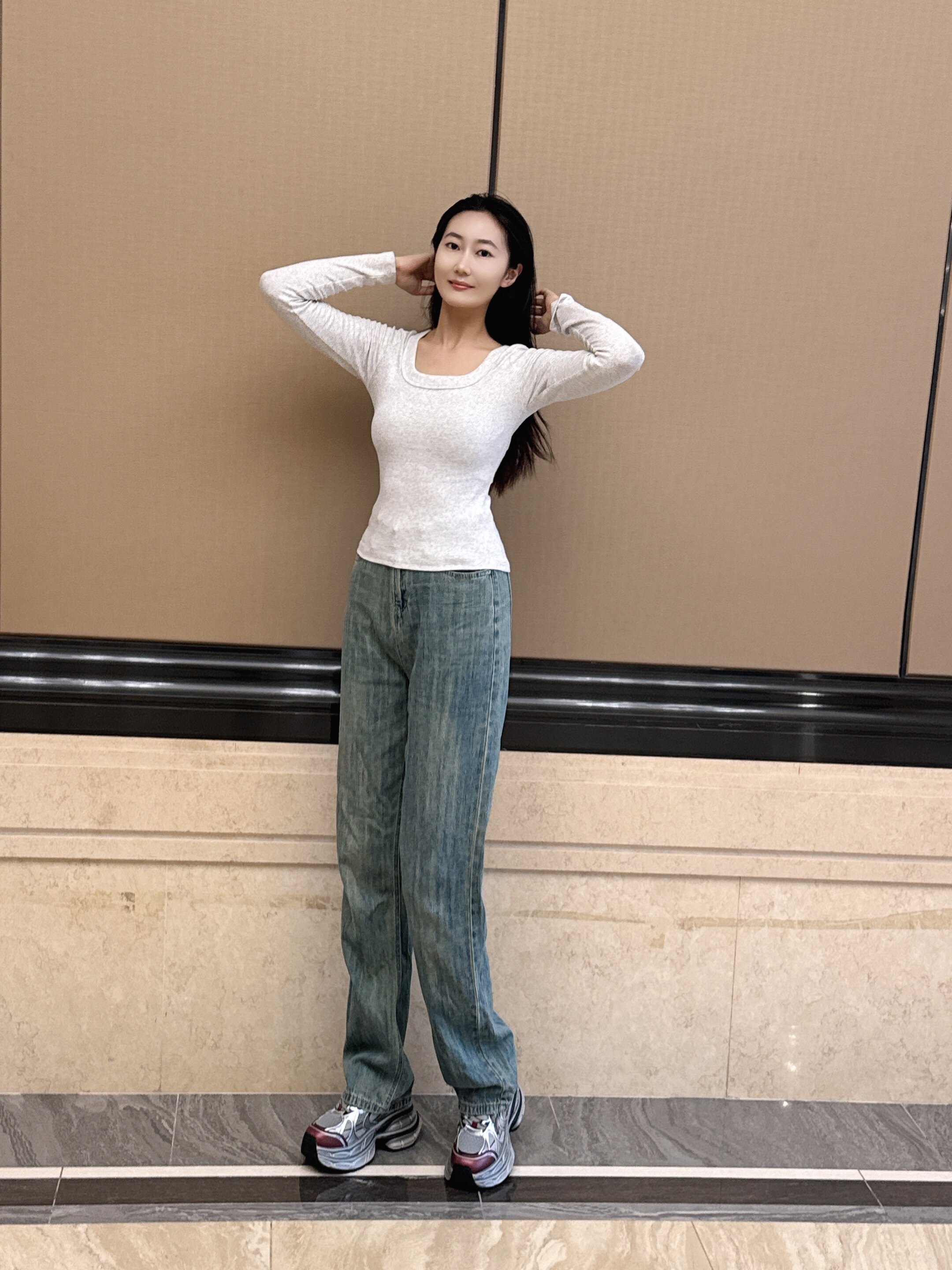 迪丽热巴同款骆驼银月老爹鞋 厚底增高拉长比例 银色系未来感十足