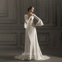 Satin wedding dress 2021 new bride wedding V-neck thin medium long-sleeved French small tail out of yarn light wedding dress