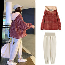  Maternity clothes autumn and winter clothes autumn suit Spring and autumn new go out autumn and winter two-piece fashion trend mother winter sweater