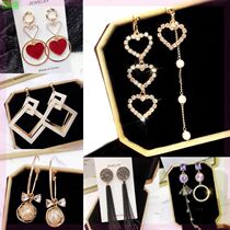 Fall Winter 2018 style personality Womens Korean womens sweatshirt earrings long face temperament design sense titanium green.