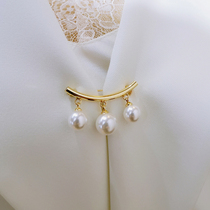 Fixed bib pants non-slip arc pendant pearl personality anti-slip brooch pin buckle Sweater cardigan clothes