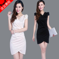 Minimalist comfort with a shoulder flower one-piece dress 2021 Summer personality Less age Sexy close-up Slim V Collar Dress Dress