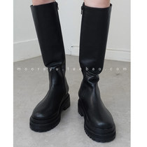 South Korea Dongdaemun womens shoes 2022 autumn high tube small boots womens butt-knee round toe thick-soled knight boots