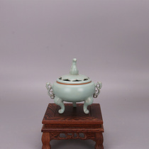 Song Ruyao three-legged double ear smoker antique antique porcelain folk collectibles retro tea ceremony utensils ornaments