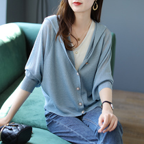 Baoshili hooded bat sleeve knitted jacket temperament womens spring 2021 new loose casual short top