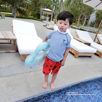 Childrens suit 2017 Summer new male and female child clothing Split Short Sleeves Shorts Swimsuit Beach Pants Suit Tide