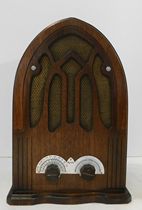 Antique 1933 majestic model 440 Cathedral desktop broadcast radio collection Retro swing pieces