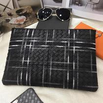 Light luxury leather woven handbag mens bag 2022 new embroidered leather clutch bag fashion business casual envelope bag