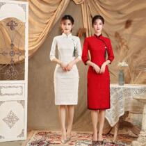Cheongsam modified dress 2019 autumn and winter elegant banquet cheongsam young female Chinese style middle sleeve long