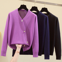 Large size women autumn 2021 New sweater fat sister slim age reduction design sense cover meat knitted base shirt top