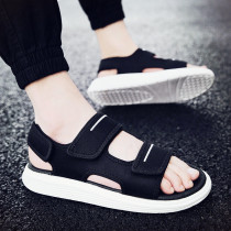 Europe station 2022 Summer new outdoor men slippers Han version Personality Casual Beach Shoes Fashion 100 Hitch Sandals