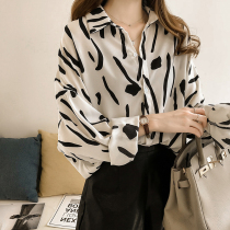 Hong Kong 2022 Korean version of the new cardiovert v collar blouses loot for the bottom shirt 100 lap spring blouses womens clothing wave