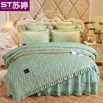  Korean bed skirt crystal velvet three or four-piece autumn and winter warm double-sided velvet lace thickened coral velvet bedspread 1 8m