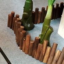 Wooden fence carbonized fence flower bed decorative courtyard fence gardening anti-corrosion wooden pile guardrail antique old round wood