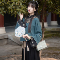 Chuandai: Di Xiangzhai original design embroidered cloud shoulder inverted sleeve top pleated skirt two-piece suit