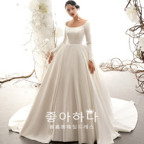 Wedding dress 2021 New Bride wedding dress tailed satin shoulder thin Hepburn retro French pregnant woman