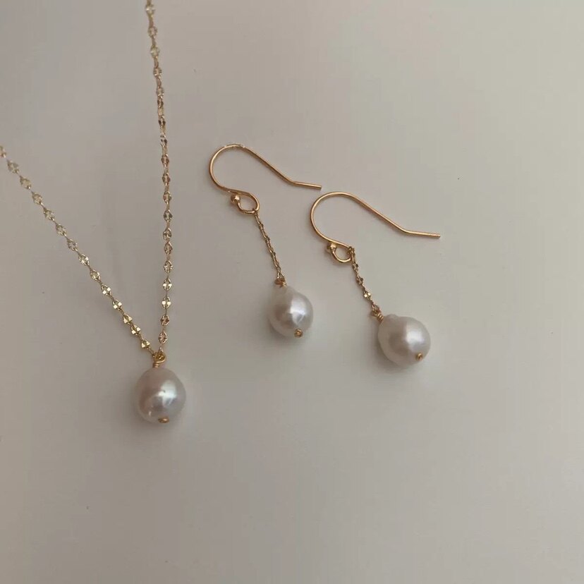 Natural Baroque Pearl Earrings Earrings Woman s925 Pure Silver Ear Hook Earrings Minimalist Temperament Earrings 2022 New