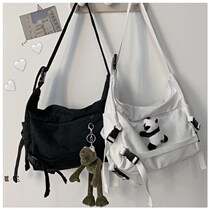 Hand-held Japanese and Korean black bag cross-body bag cool