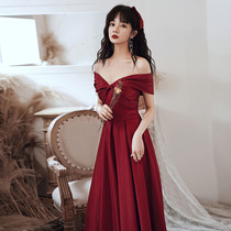 Bridal toast with 2022 new spring wine red lined high end atmospheric satin wedding engagement evening gown