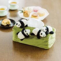 Japans Finrational Hdream YOU MORE Panda Baby Play with Taunted Tissue Box Sleeve