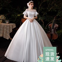 The main satin wedding dress is a simple shoulder and a luxury tour. Summer bride is a new Mori.