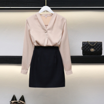 Professional suit female 2019 new ladies small fragrant wind dress overalls OL white collar V collar shirt fashion temperament