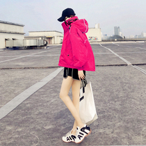 Rose red coat women 2021 New Korean version of casual sunscreen women Summer thin breathable letter hooded tide