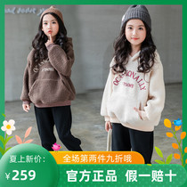Trendy Barra girl lamb suede letters Lianhood suit winter CUHK Tong Yang Gas Leisure and warm Two sets