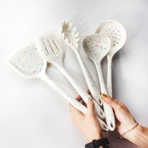 Non-stick pan special spatula Food grade silicone spatula baking cake soft spatula white colander high temperature brush