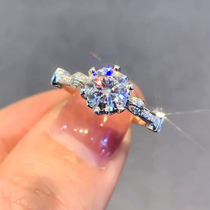 D Color Mosanstone Diamond Ring Classic One Carat Six Claw Ring Pure Silver Hand Holding a Wedding Ring Vase Engagement Ring