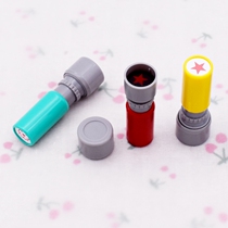 Mini teacher rewards small seal primary school children kindergarten children cute cartoon badge thumb five-pointed star Seal