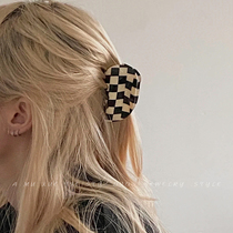 Black and white chessboard lattice semicircle gripping clip retro 100 hitch hitch hair clip hair catch European and American wind hair accessories South Korea ins