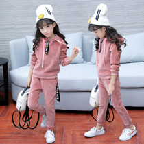 Girls autumn suit new Korean fashion big childrens clothing spring and autumn golden velvet sports two-piece set