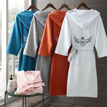 Five Star Hotel Bathrobe Womens Summer Thin pure cotton Absorbent Speed Dry to Man Long Bath Clothes Lovers Sleeping Robes