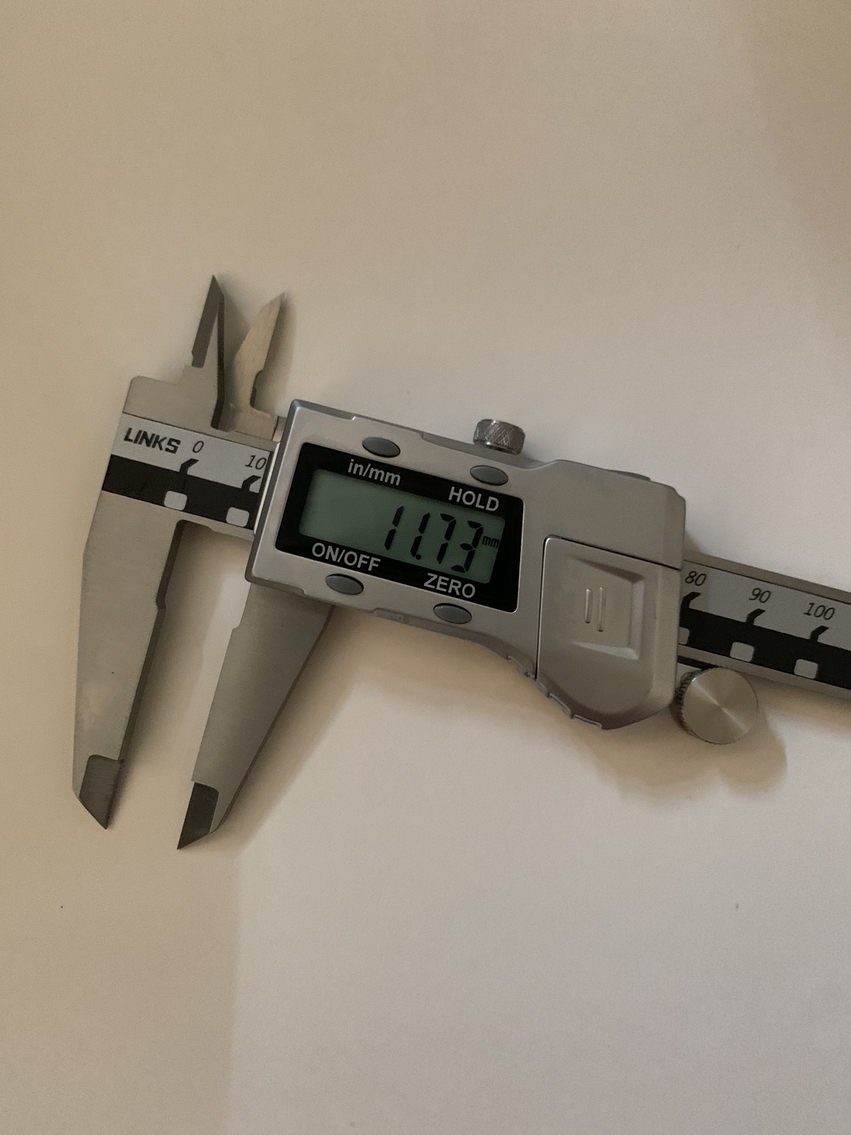 Kazakh digital graphics card ruler 0-200mm accuracy 0 01mm Harbin new metal shell digital graphics card ruler