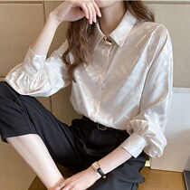 Shirt womens new spring 2021 fashion design sense niche Hong Kong style satin plaid shirt chic top clothes