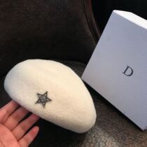 White Chenille beret female autumn and winter Korean version of the student Japanese literature and art leisure wild painter hat Bud hat