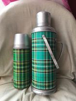 Jingjiang brand thermos thermos thermos thermos green grid nostalgic collection of film and television props