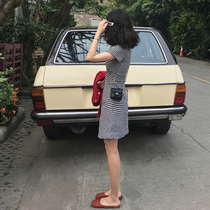 Halo nini2020 spring and summer new hipster Slim retro V-neck short sleeve black and white plaid dress women