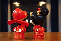 Couple wedding decoration activities Golden Boy package Chinese pair of big red gifts for newlyweds wedding creative best friend gift