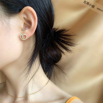 Small Crowdpink F Alphabet Earrings Woman European and American Ins Advanced Senses Micro-Inlaid Zircon Mini Earnail Delicate 100 Hitch Accessories