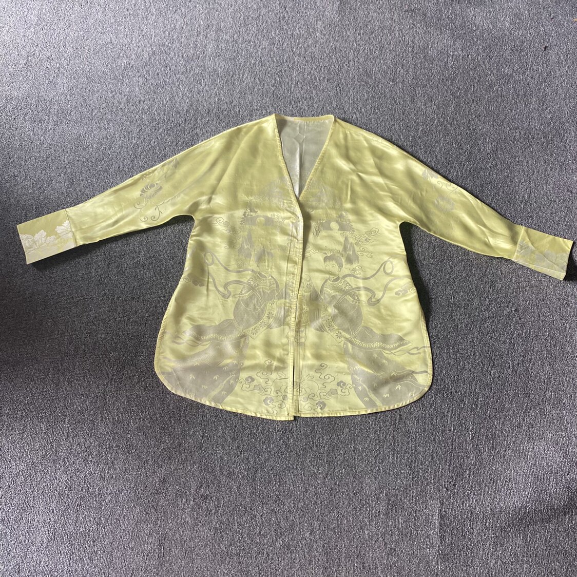 Cloud decoration totem 2021 original ethnic style women's clothing old satin casual V-neck folio casual shirt small jacket